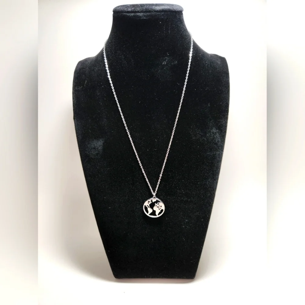 Necklace 18